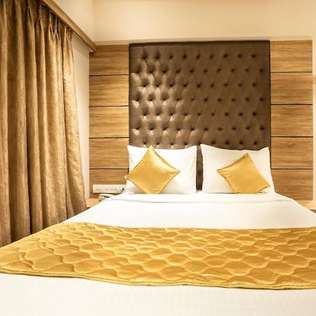 Hotel Pacific Residency - Andheri Mumbai Ngoại thất bức ảnh