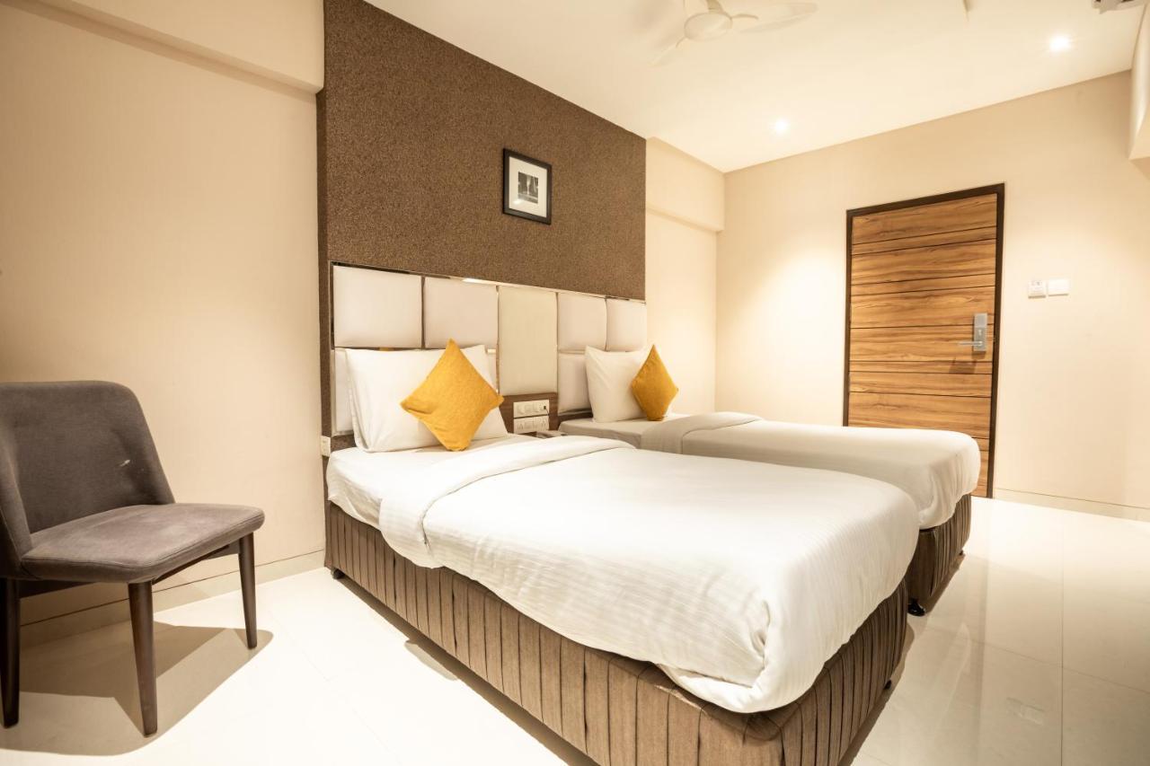 Hotel Pacific Residency - Andheri Mumbai Ngoại thất bức ảnh
