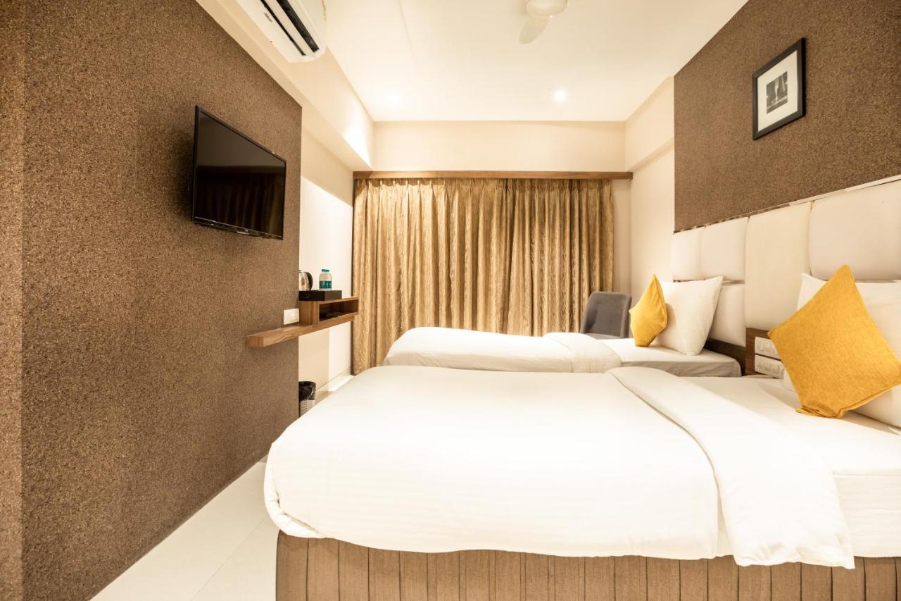 Hotel Pacific Residency - Andheri Mumbai Ngoại thất bức ảnh